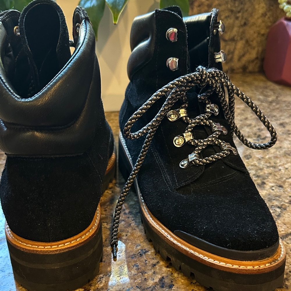 Marc Fisher Black Lug Sole Hiking Boots | Leather Upper Lace Up Size 8 like new
